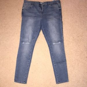 TOPSHOP Leigh Skinny Jeans